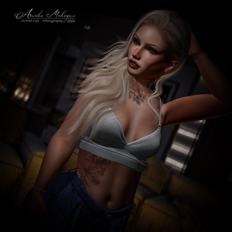 Annika Mohegan im weißen Aaliyah Top und der dunkelblauen Aaliyah Pants von TORI TORRICELLI in Second Life